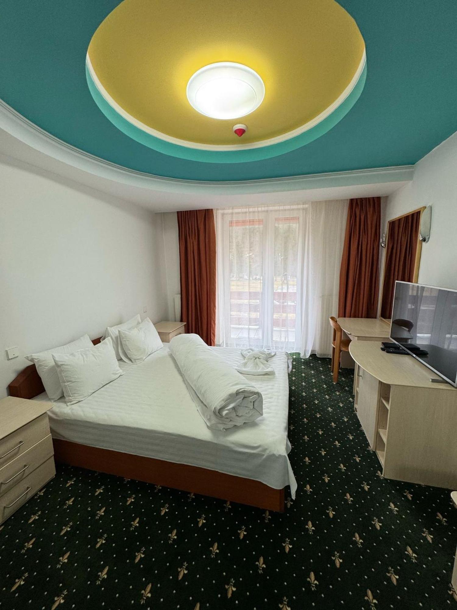 Hotel Iadolina Стана де Вале Екстериор снимка